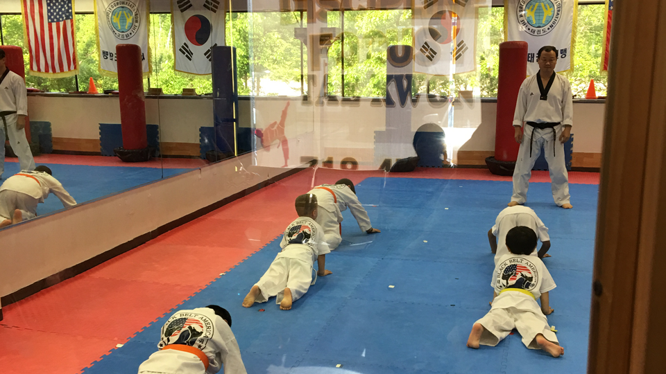 staten-island-taekwondo-best-school-black-belt-america-juniors-class